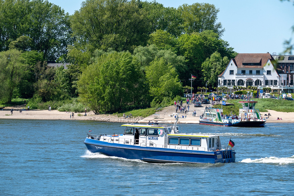 260501_Rhein_8089_1_mr | Entdecke exklusive Fotografie im muebri Shop: Stimmungsvolle Motive  Naturaufnahmen und mehr. Jetzt hochwertige Wandbilder und Fotoabzüge online kaufen! - Realisiert mit Pictrs.com