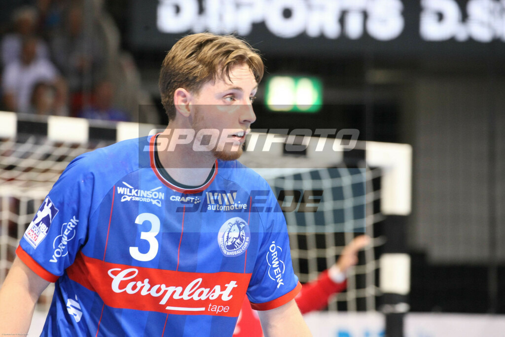 Bergischer HC - THW Kiel | Isak Persson - © Sportfoto-Sale (MK) - Realisiert mit Pictrs.com