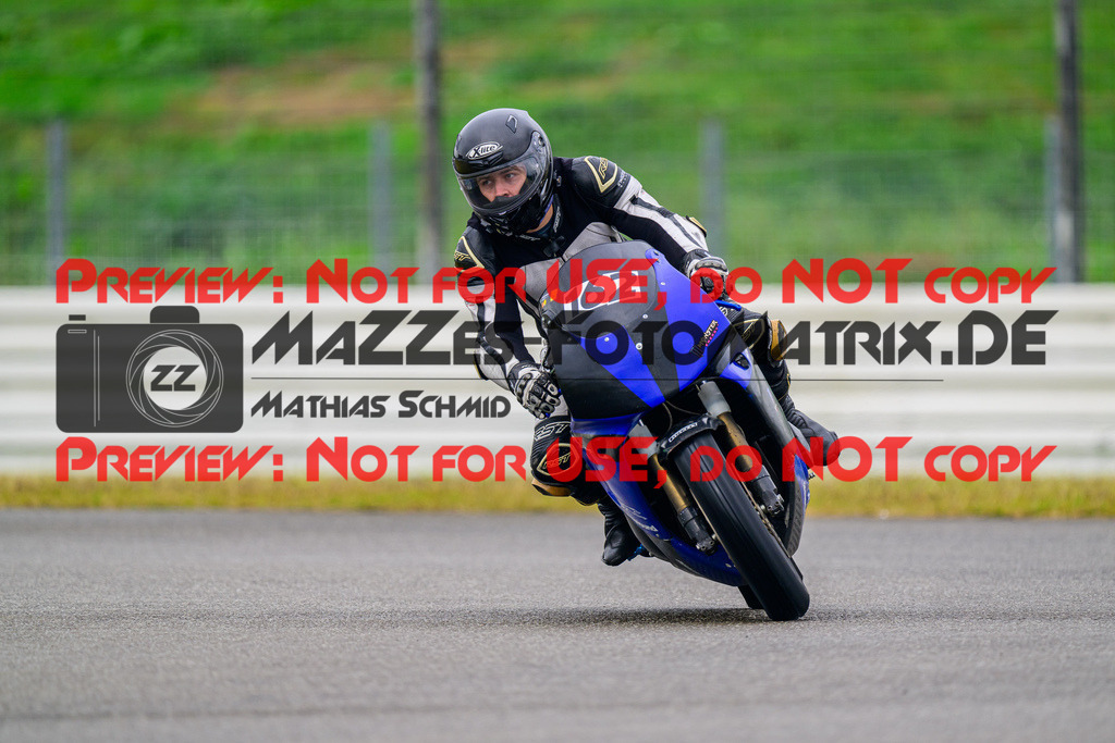 MaZZes_Fotomatrix_20240923_6007705_2212 | Fotograf Mathias Schmid
Sportfotograf,
Eventfotograf,
Hochzeitsfotograf,
Portraitfotograf