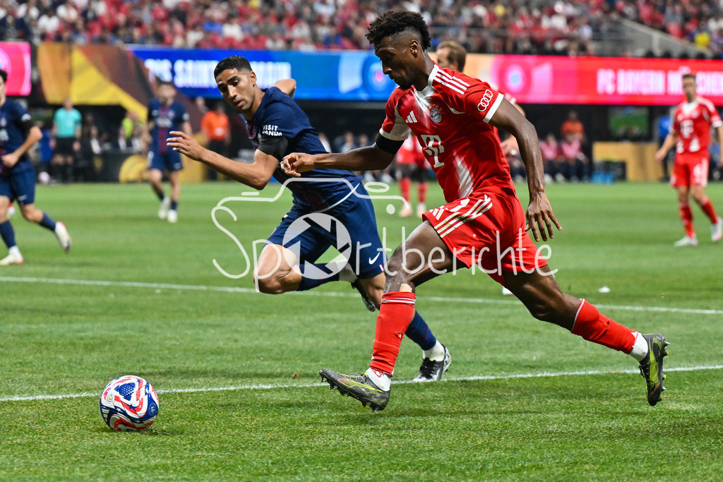 Paris Saint Germain - FC Bayern München | im Duell Achraf HAKIMI (Paris SG 2) und Kingsley COMAN (FC Bayern Muenchen 11) / Zweikampf / FIFA Club World Cup: Paris Saint Germain - FC Bayern Muenchen, Mercedes Benz Stadium am 05.07.2025 / NOT FOR SALE IN USA