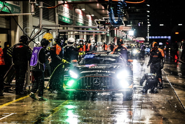 24h-022 | Motorsport-Fotografie: DTM, 24h Nürburgring und GT-Action in hochauflösenden Bildern. Entdecke packende Rennmomente & Impressionen direkt aus der Boxengasse. - Realisiert mit Pictrs.com