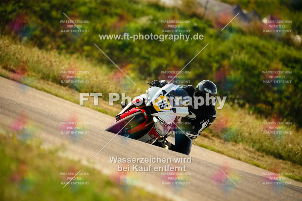 _MOT6077 | Hier findet Ihr Bilder von Touristenfahrten auf der Nürburgring Nordschleife oder von anderen Veranstaltungen die ich besucht habe. Viel Spass beim Durch Schauen 