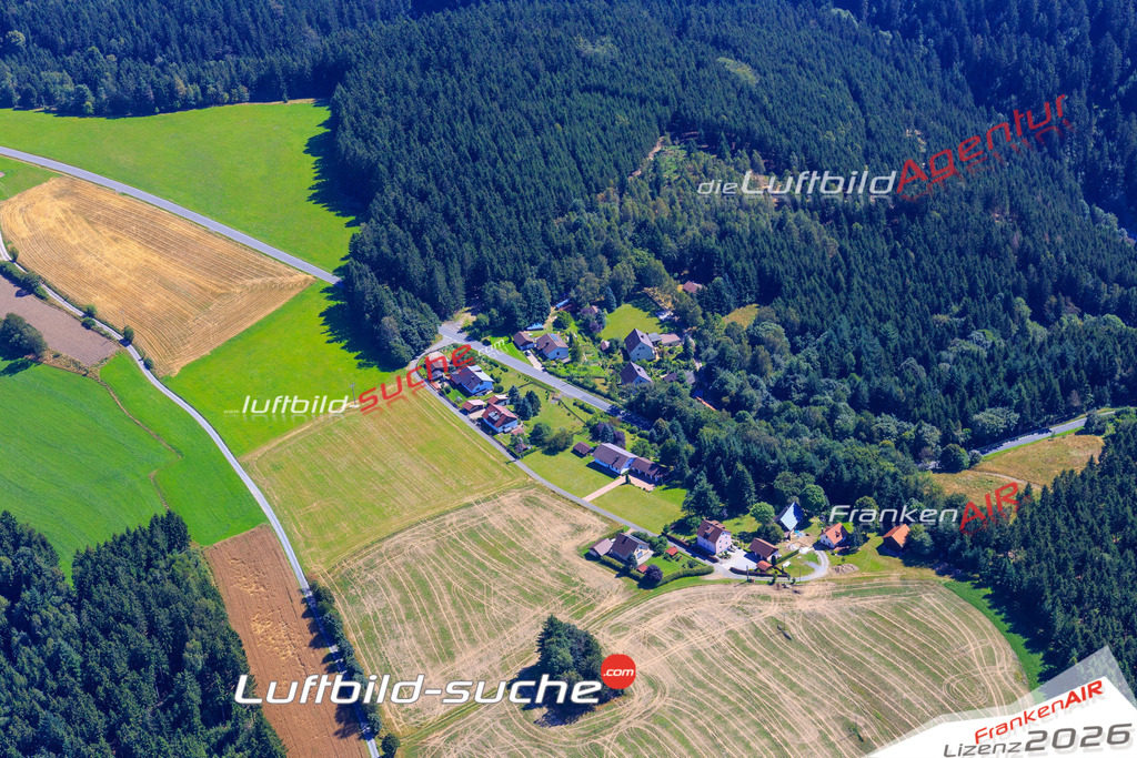 Die Luftaufnahme Kaemmerlein - Wilhelmsthal wurde vom UL-Flugzeug (keine Drohne) aus fotografiert.Hohe Druck- Auflösung-die Geschenkidee!