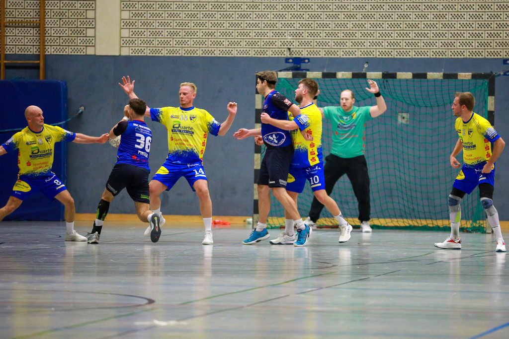 SVN_OscRheinhausen_021124_172 | Bildergalerie von Sport-Ereignissen aber auch von weiteren spannenden Dingen - nicht nur vom Niederrhein. In Anlehnung an den bekannten Spruch von Hanns Dieter Hüsch heißt das Motto: "Niederrhein ist überall".  - Realisiert mit Pictrs.com