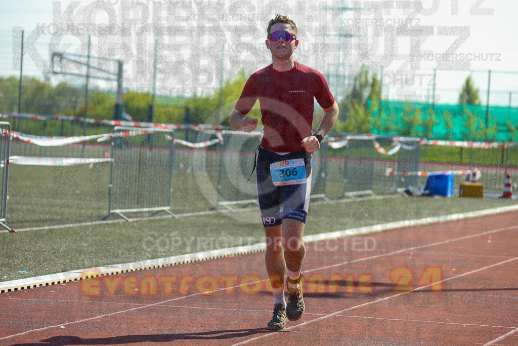 220424_1119_EX1_4578 | Sportfotografie im Rhein-Sieg Kreis, Köln, Bonn, NRW, Rheinland Pfalz, Hessen, etc. Unser Tätigkeitsfeld umfasst den Laufsport vom Volkslauf über den Marathon, Duathlon, Triathon bis zum Ultralauf wie Kölnpfad Ultra oder Schindertrail.