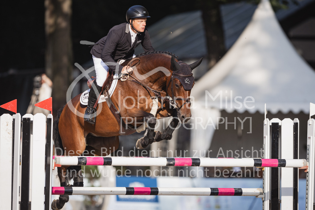 230910_OWLCh_Youngster8y-814 | Deine schönsten Turniermomente als professionelle Fotos! Entdecke hochwertige Pferdesport-Fotografie im Online-Shop. Jetzt Fotos finden & bestellen!