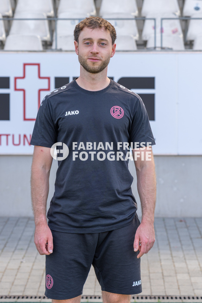 Rot-Weiss Essen; 3. Liga, Portraettermin 2026/2027, Foto: Eibner-Pressefoto/Fabian Friese | Aaron Beisswenger,Rot-Weiss Essen; 3. Liga, Portraettermin 2026/2027, Foto: Eibner-Pressefoto/Fabian Friese - Realisiert mit Pictrs.com