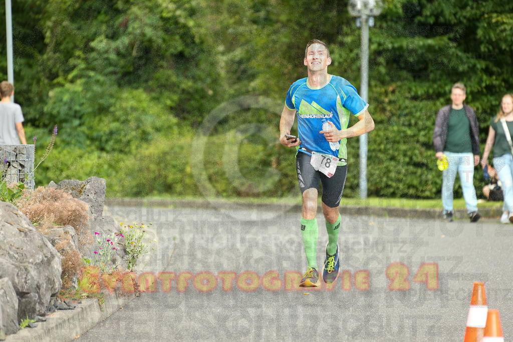 250801_1900_EX1_6832 | Sportfotografie im Rhein-Sieg Kreis, Köln, Bonn, NRW, Rheinland Pfalz, Hessen, etc. Unser Tätigkeitsfeld umfasst den Laufsport vom Volkslauf über den Marathon, Duathlon, Triathon bis zum Ultralauf wie Kölnpfad Ultra oder Schindertrail.
