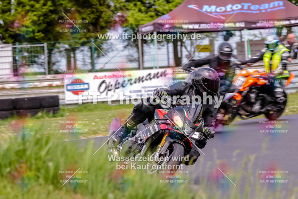 MotoTeamVBK-20861 | Hier findet Ihr Bilder von Touristenfahrten auf der Nürburgring Nordschleife oder von anderen Veranstaltungen die ich besucht habe. Viel Spass beim Durch Schauen 