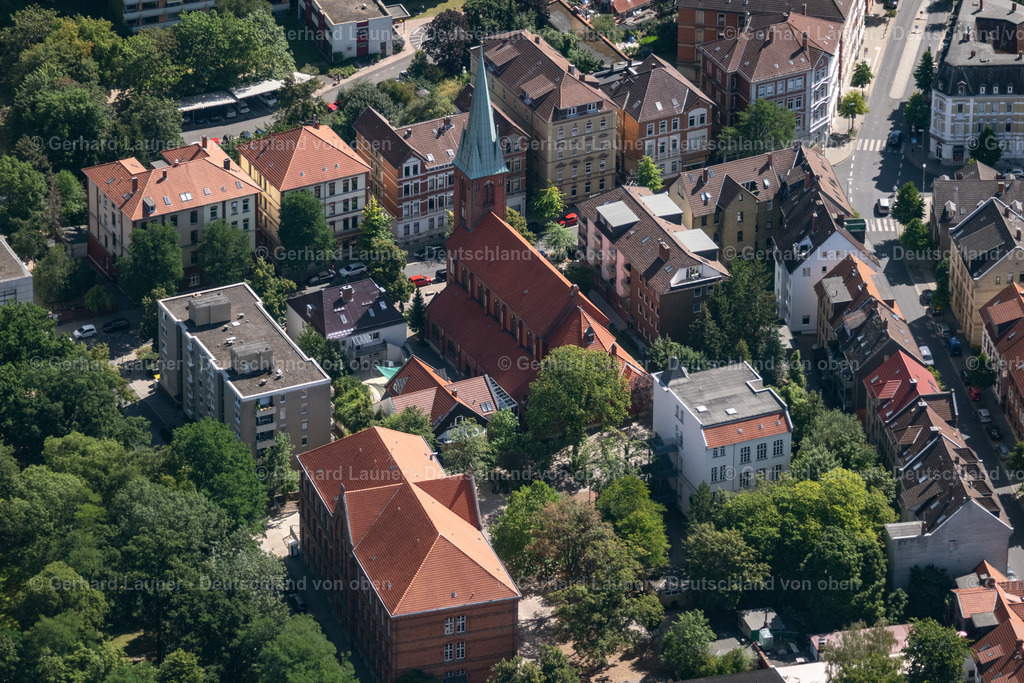 4035565 | BRAUNSCHWEIG 31.07.2020 Kirchengebäude "St. Joseph" an der Goslarsche Straße in Braunschweig im Bundesland Niedersachsen, Deutschland. Weiterführende Informationen bei: Katholische Pfarrgemeinde St. Aegidien. // Church building "St. Joseph" in Brunswick in the state Lower Saxony, Germany. Further information at: Katholische Pfarrgemeinde St. Aegidien. Foto: Gerhard Launer