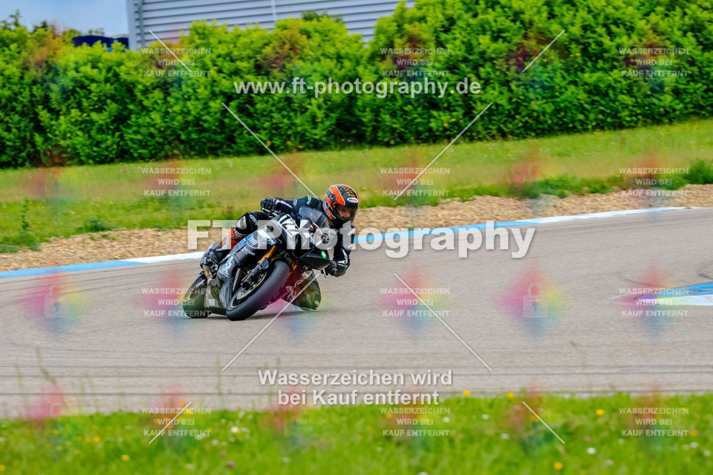 MotoTeam-8845 | Hier findet Ihr Bilder von Touristenfahrten auf der Nürburgring Nordschleife oder von anderen Veranstaltungen die ich besucht habe. Viel Spass beim Durch Schauen 