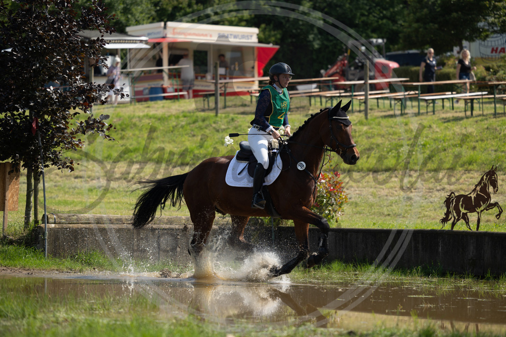 994A1496 | sabrinanicolaifotografie - Realisiert mit Pictrs.com