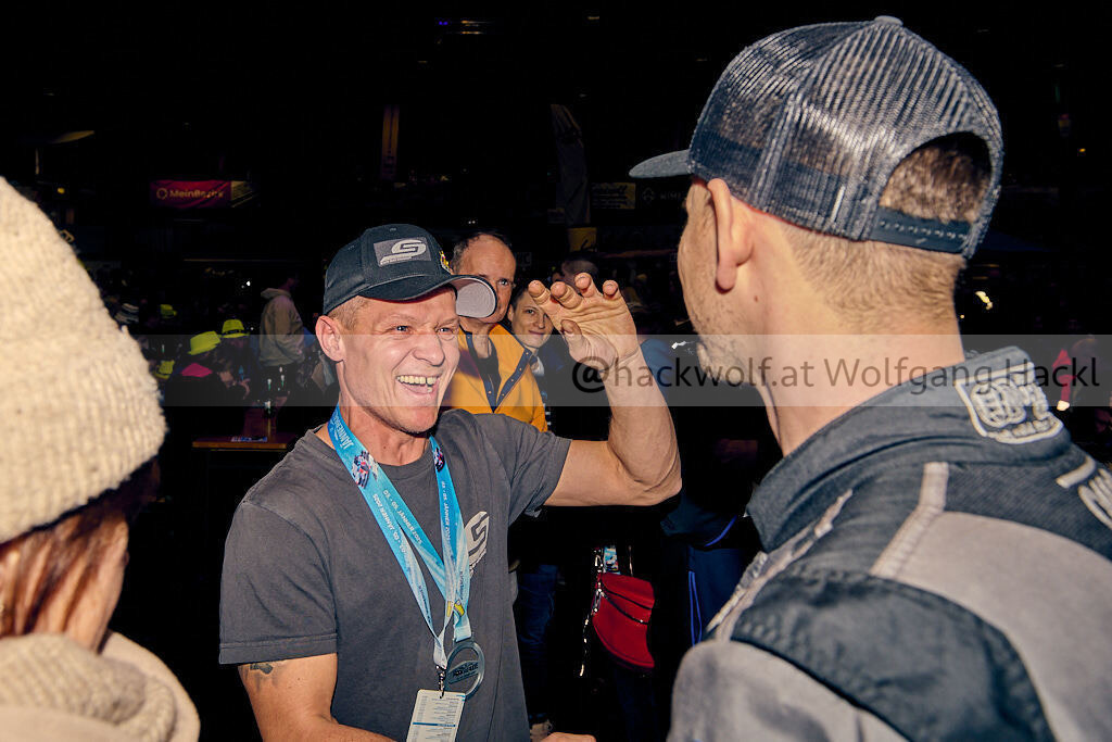 20250105_18-34-04_D85_7975_hackwolf.at_ | hackwolf - Realisiert mit Pictrs.com