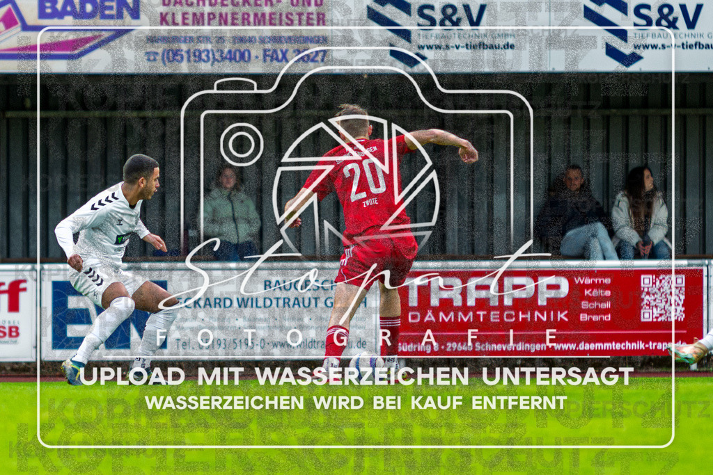 Bezirksliga Herren LG - TV Jahn Schneverdingen II vs. Buchholzer FC | Nick Ruschmeyer (TV Jahn Schneverdingen II #20); Bezirksliga Herren LG - TV Jahn Schneverdingen II vs. Buchholzer FC am 15.05.26 in Osterwald-Stadion, Schneverdingen - Realisiert mit Pictrs.com