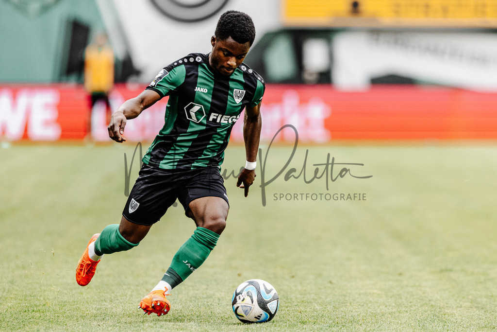 3. Liga, Saison 2023/24, 31. Spieltag: SC Preußen Münster - Dynamo Dresden | Münster, 30.03.2024: 3. Liga, 31. Spieltag, SC Preußen Münster gegen Dynamo Dresden im LVM-Preußenstadion in Münster. Foto: sportfotografie.ms | Markus Paletta - Realisiert mit Pictrs.com