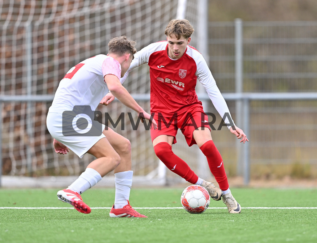 Fussball I Herren I Saison 2025-2026 I Bundesliga I 6. Spieltag I Eintracht Frankfurt - FC Bayern München  | MWMARA - Realisiert mit Pictrs.com