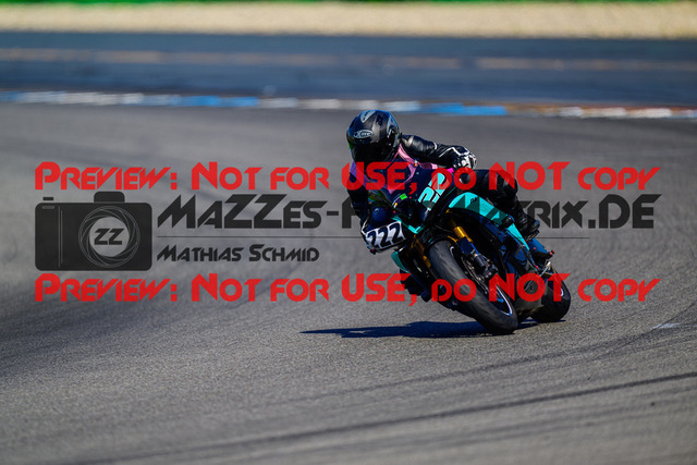 MaZZes_FotoMatrix_240520_6007705_9061 | INST