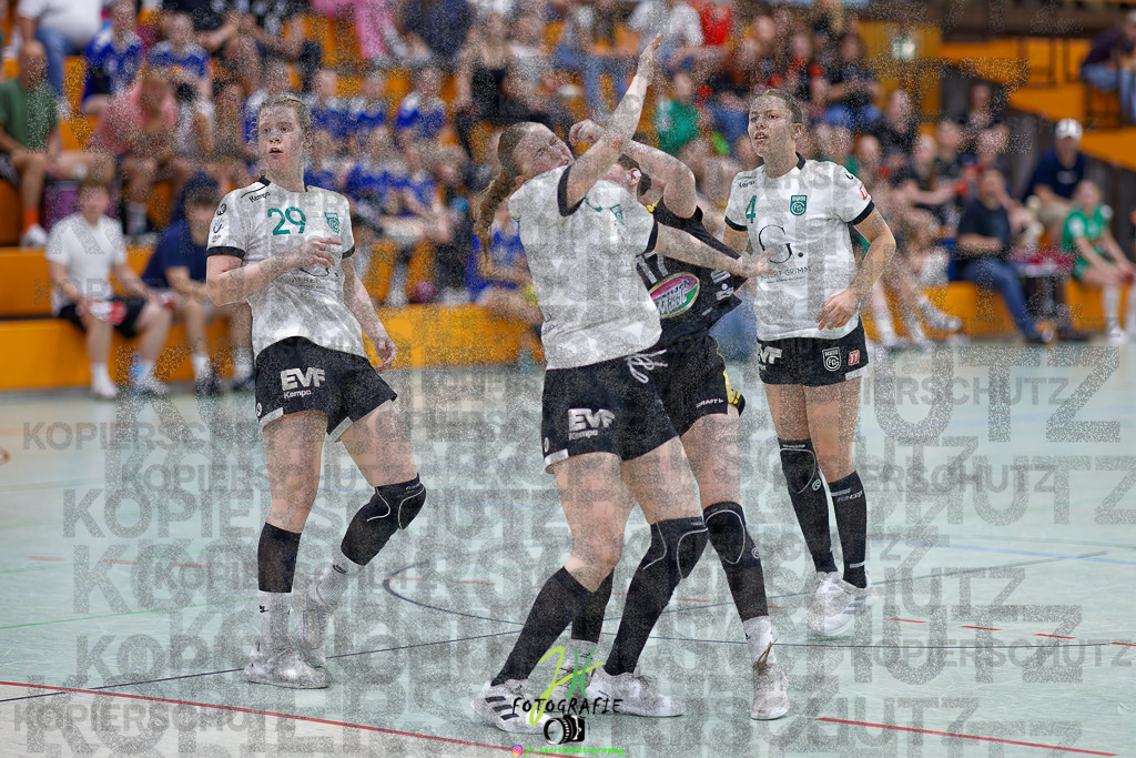 Quali-Turnier JBL wJA; Frisch Auf Göppingen - HC Rödertal | Quali-Turnier JBL wJA; Frisch Auf Göppingen - HC Rödertal am 31.05.2025 in Oberkleen (Weidig-Halle)Photo © 2025 - Jörg Heinrich - Realisiert mit Pictrs.com
