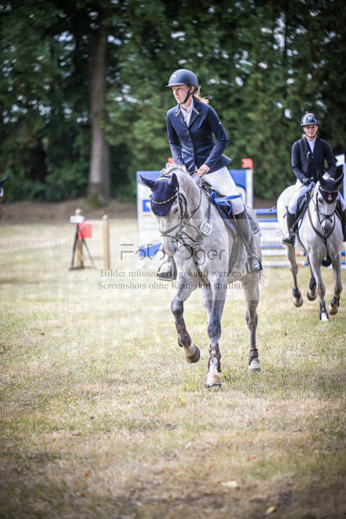 DOS_0090 | Entdecke hochwertige Reitturnierfotos von Foto Oger. Professionell, emotional und authentisch – jetzt Lieblingsmomente im Shop bestellen.Deutschlandweite Turnierfotografie. - Realisiert mit Pictrs.com