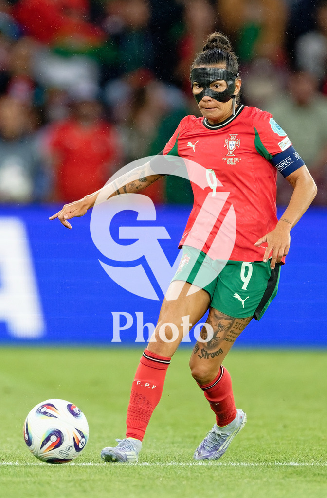 Portugal v Italy - UEFA Women's EURO 2025 Group B | GENEVA, SWITZERLAND - JULY 7:  Ana Borges of Portugal passes the ball  during the UEFA Women's EURO 2025 Group B match between Portugal and Italy at Stade de Geneve on July 7, 2025 in Geneva, Switzerland. (Photo by Giuseppe Velletri/Sports Press Photo/Getty Images)