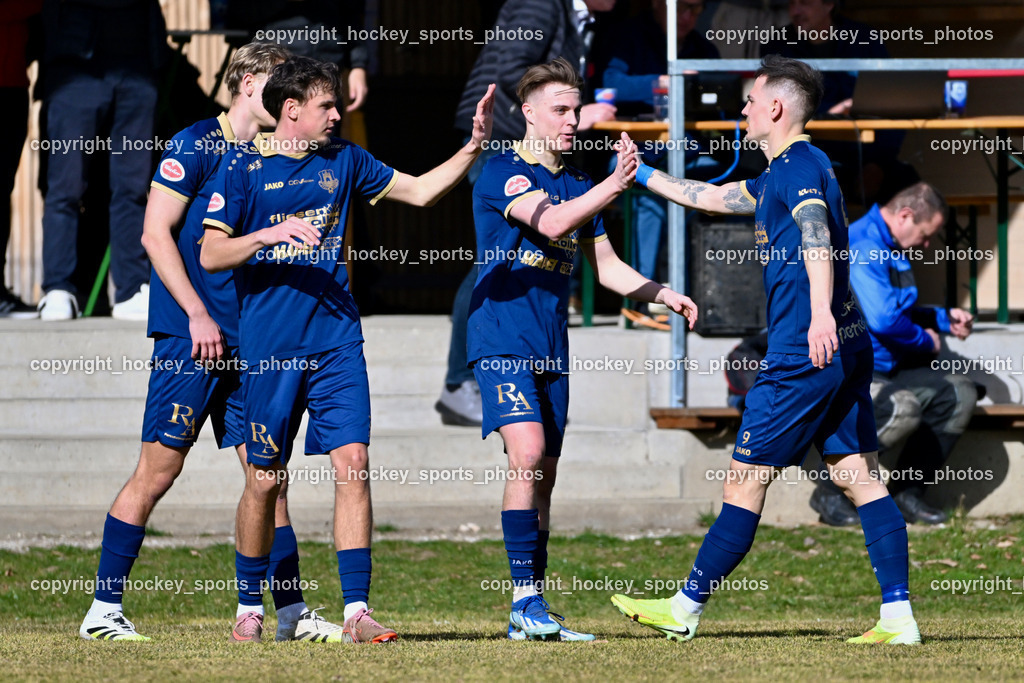 ATUS Velden vs. SPG LASK Amateure OÖ | #24 Alexander Kurz ATUS Velden, Jubel ATUS Velden Mannschaft, #23 Ralph Roman Scheer ATUS Velden, #9 Tom Zurga ATUS Velden, ATUS Velden vs. SPG LASK Amateure OÖ, ATUS Velden vs. SPG LASK Amateure OÖ am 07.03.2026 in Velden (Wald Arena Velden), Austria, (Photo by Bernd Stefan)