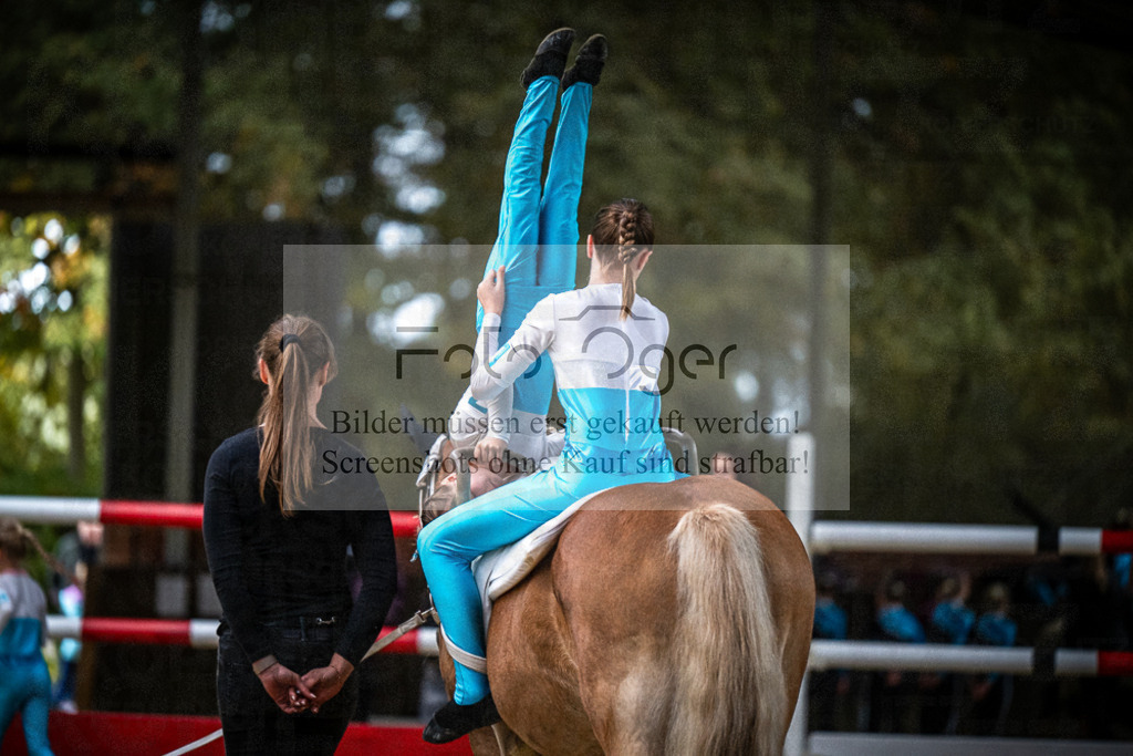 DOS_0209 | Entdecke hochwertige Reitturnierfotos von Foto Oger. Professionell, emotional und authentisch – jetzt Lieblingsmomente im Shop bestellen.Deutschlandweite Turnierfotografie. - Realisiert mit Pictrs.com
