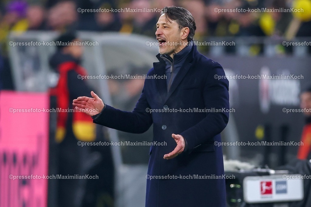 BVB13022601081 | 13.02.2026, Fußball, Borussia Dortmund - 1.FSV Mainz 05,, 1. Fußball Bundesliga, 22. Spieltag, Signal Iduna Park, Saison 2025 2026: Cheftrainer Niko Kovac (BVB #hc) gestikulierend am Spielfeldrand   DFB regulations prohibit any use of photographs as image sequences and or quasi-video.