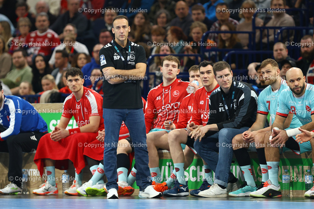 NH_HSVHamburg_MTMelsungen_HandballBundesliga_22022026 | Roberto Garcia Parrondo (Trainer, MT Melsungen)Handball I Herren I Bundesliga (Daikin HBL) I Saison 2025-2026 I 22. Spieltag I Handball Sport Verein Hamburg - MT Melsungen I 22.02.2026 I Barclays Arena