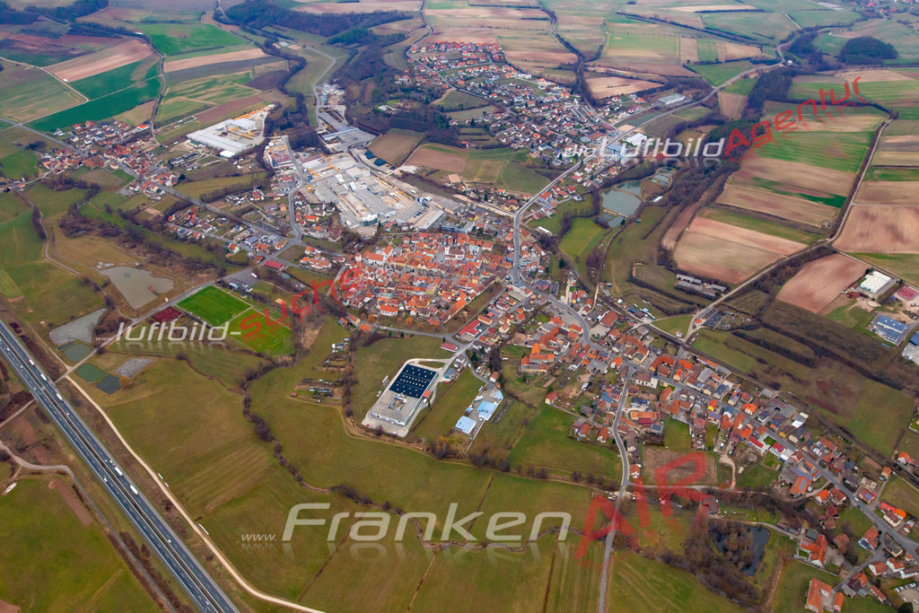 aktuelles Luftbild von  Schluesselfeld - Luftaufnahme wurde 2018 von https://frankenair.de mittels Flugzeug (keine Drohne) erstellt.