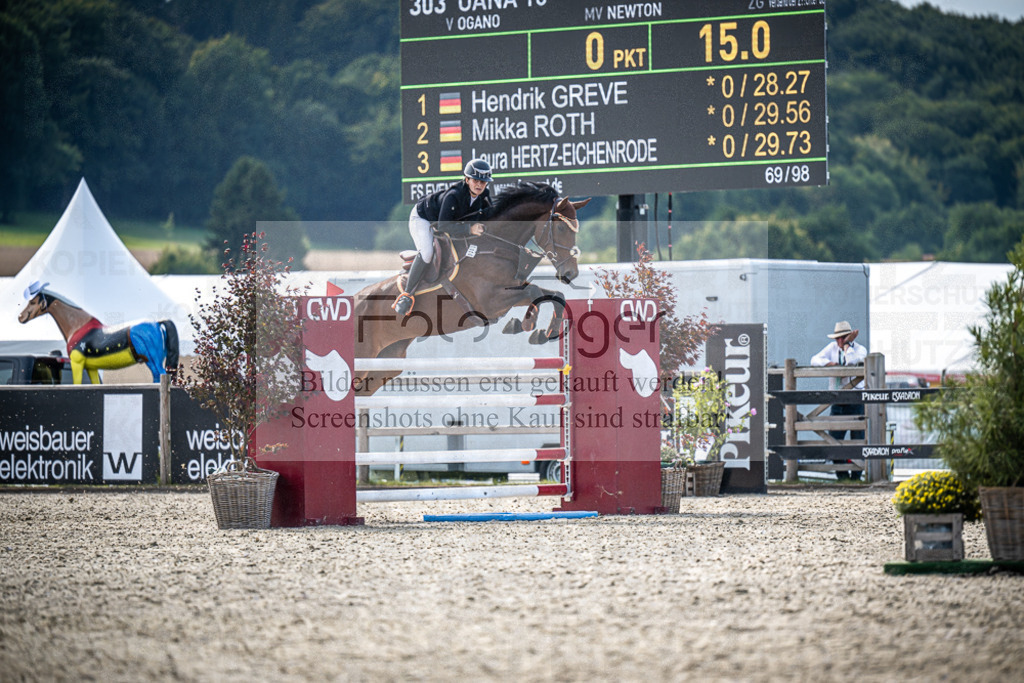 DOS_0841 | Entdecke hochwertige Reitturnierfotos von Foto Oger. Professionell, emotional und authentisch – jetzt Lieblingsmomente im Shop bestellen.Deutschlandweite Turnierfotografie. - Realisiert mit Pictrs.com