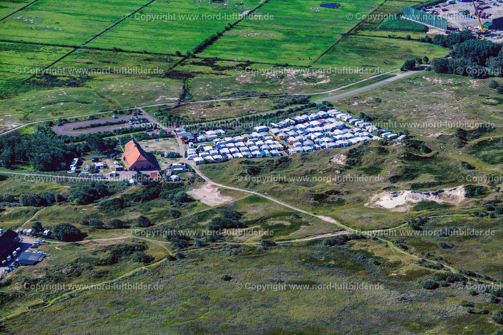 Norderney_Campingplatz_Eiland_Klaus_Harms_ELS_6318050923 | NORDERNEY 05.09.2023 Campingplatz mit Wohnwagen und Zelten im Küstenbereich " Eiland Klaus Harms " in Norderney im Bundesland Niedersachsen, Deutschland. // Campsite with caravans and tents in the coastal area " Eiland Klaus Harms " in Norderney in the state Lower Saxony, Germany. Foto: Martin Elsen