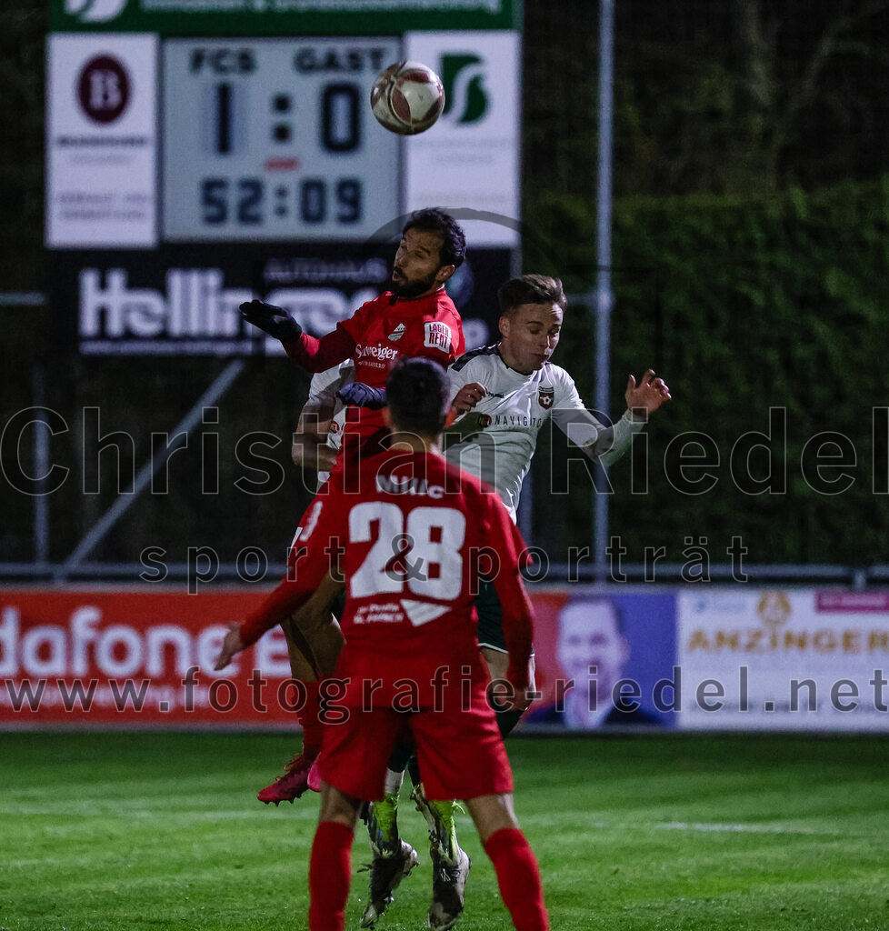 2024-03-28_023_FC_Schwaig_gegen_VfB_Forstinning | Oberding, Deutschland, 28.03.2024:
Fußball, Landesliga Südost 2023 / 2024, 27. Spieltag, FC Schwaig gegen VfB Forstinning, Endergebnis: 2:1

Mohamed Al Hosaini (VfB Forstinning, #17), Leon Roth (FC Schwaig, #21)

Foto: Christian Riedel / fotografie-riedel.net