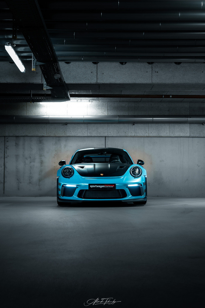 R6AT0561 _Alexander Tschuncky | Entdecken Sie die faszinierende Welt von Alexander Tschuncky Arts: Kreative Fotografie, atemberaubende Automobilkunst und hochwertiger Bilderdruck. Lassen Sie sich inspirieren! - Realisiert mit Pictrs.com
