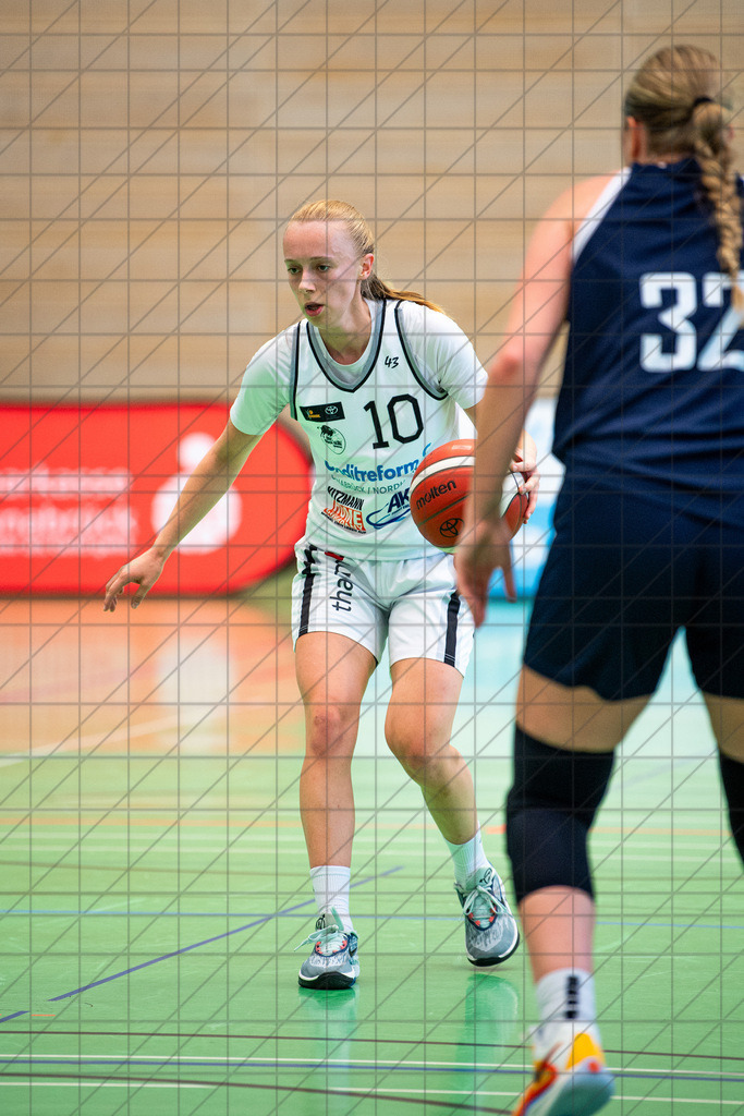 2. DBBL Nord 24/25 | 07.09.2024 | BBC Osnabrück vs. Eintracht Braunschweig | Testspiel | 2. DBBL Nord 24/25 | 07.09.2024 | BBC Osnabrück vs. Eintracht Braunschweig | Testspiel - - - - - NN - - - - - CREDIT, www.bullenfotos.de, Martin König, Hörner Weg 40, D-49078 Osnabrück, +4917663732967, Nutzung und Weitergabe nur zu den vereinbarten Zwecken. Presseanfragen an Urheber. Alle Rechte beim Urheber. - - - - - - Realisiert mit Pictrs.com