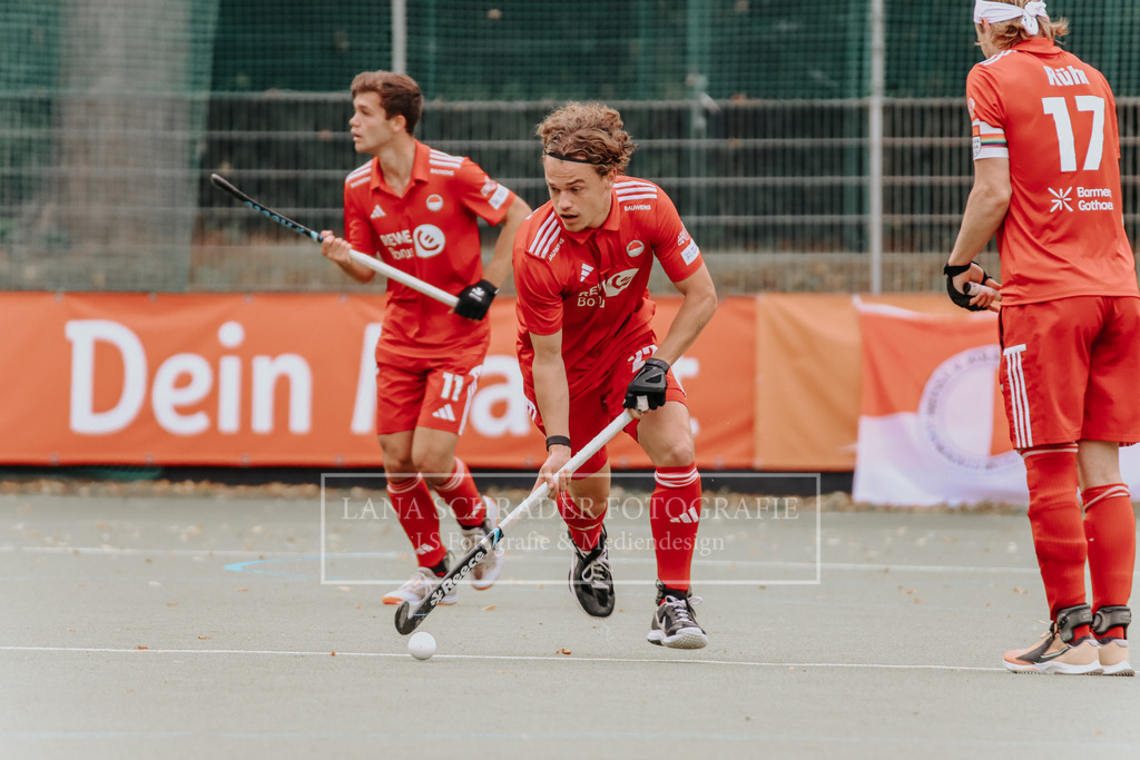 Herren_Bundesliga_02_F_RWK-UHC_21.09.25_Köln (276 von 471) | lanaschraderfotografie - Realisiert mit Pictrs.com