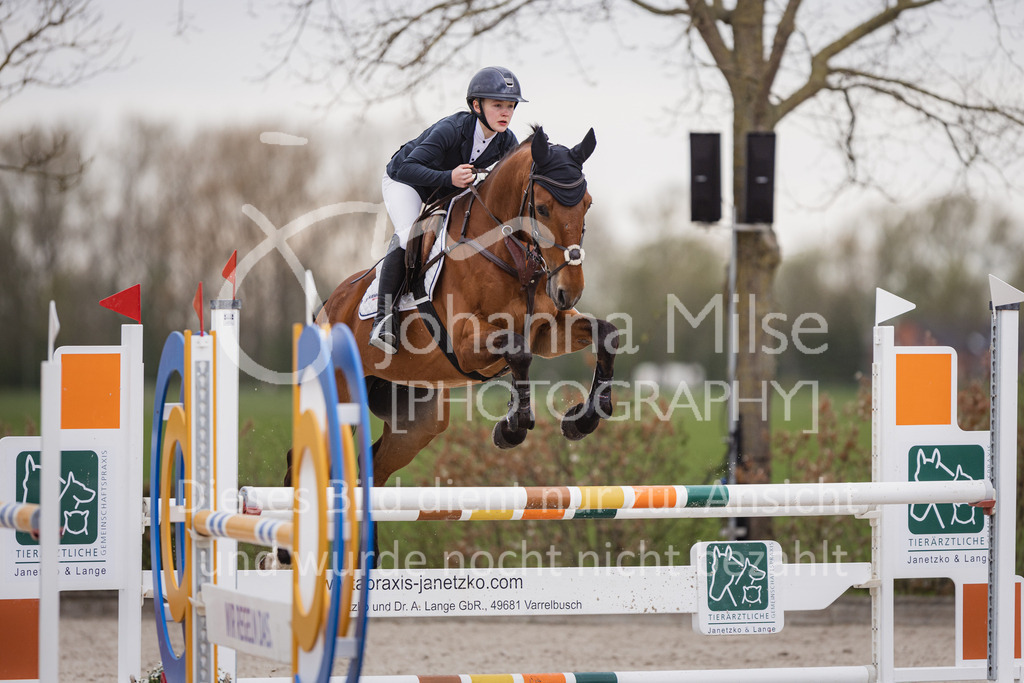 230426_HofSosath_Stil-L-501 | Deine schönsten Turniermomente als professionelle Fotos! Entdecke hochwertige Pferdesport-Fotografie im Online-Shop. Jetzt Fotos finden & bestellen!