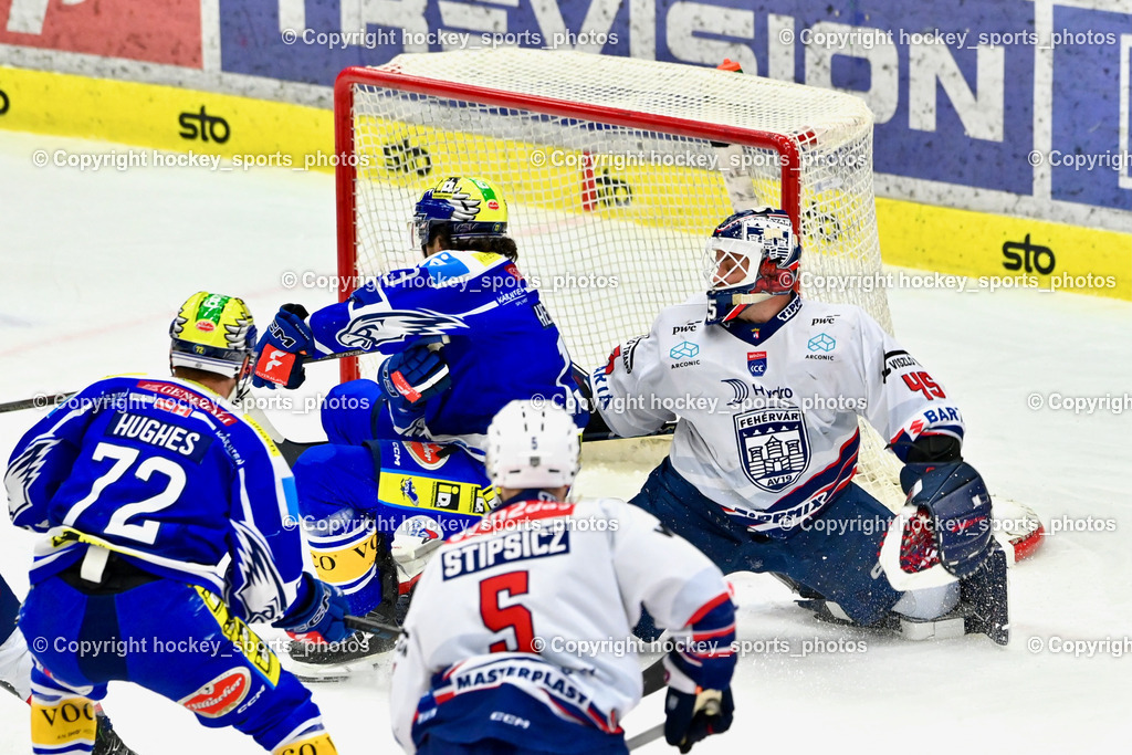EC IDM Wärmepumpen VSV vs. Hydro Fehervar AV 19 | #45 Rasmus Reijola Hydro Fehervar, #13 Adam Helewka EC VSV, #72 John Hughes EC VSV, #5 Bence Stipsicz Hydro Fehervar, EC IDM Wärmepumpen VSV vs. Hydro Fehervar AV 19, EC IDM Wärmepumpen VSV vs. Hydro Fehervar AV 19  am 17.01.2026 in Villach (Stadthalle Villach), Austria, (Photo by Bernd Stefan)