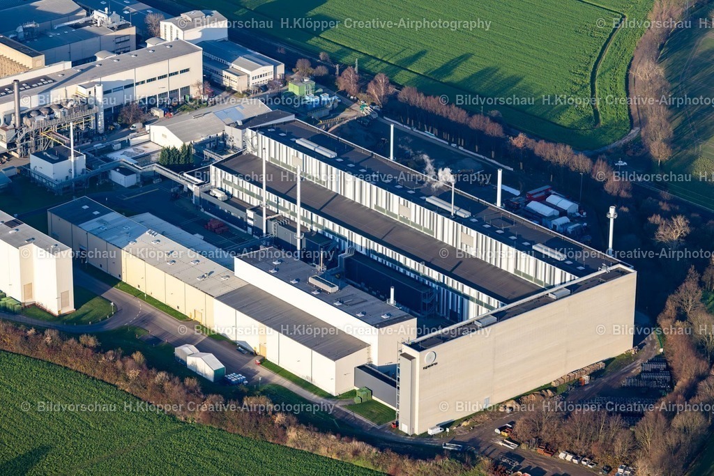 Luftbilder Grevenbroich-7788 | Luftbildfotografie Luftbild Werksgelände des Metallproduzenten " Speira GmbH " in Grevenbroich im Bundesland Nordrhein-Westfalen, Deutschland - Realisiert mit Pictrs.com
