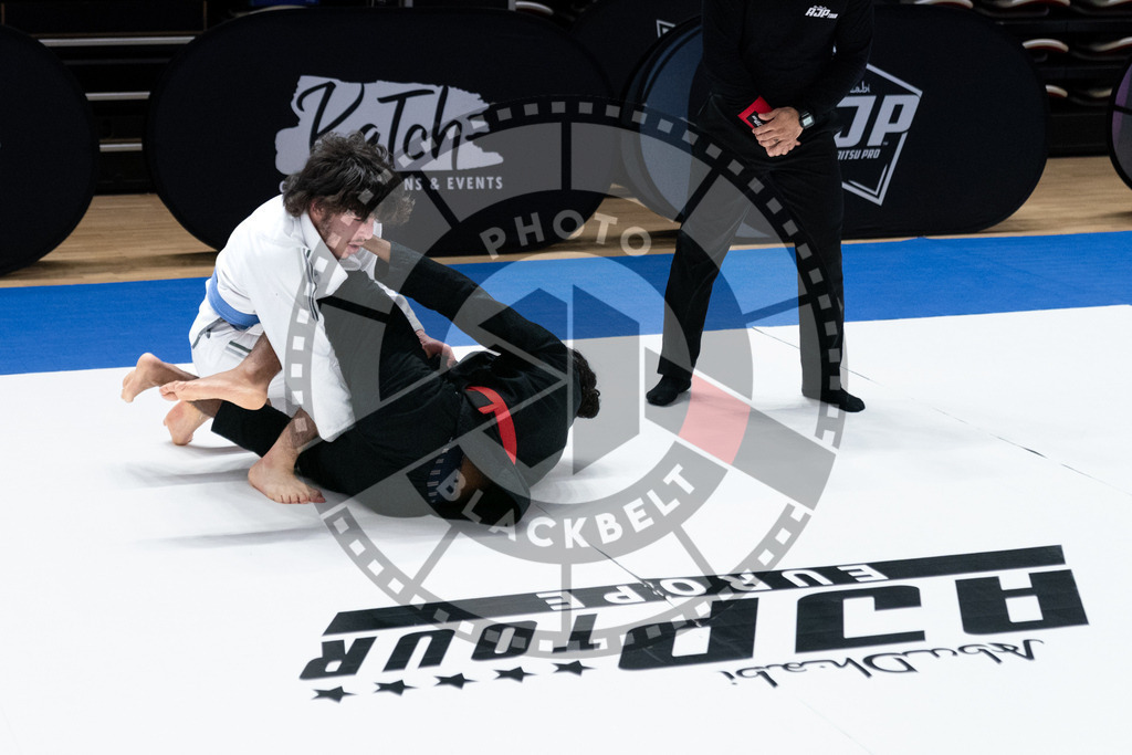 20241012PBB3168 | Athletes compete during the AJP Tour Europe Continental Jiu-Jitsu Professional Championship on October 12, 2024 in Almere near Amsterdam, Netherlands. © Chiara Dazi / photoblackbelt