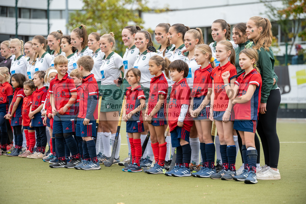 SFE_20231022_0035 | Deutsche Meisterschaft Weibliche U16 Finale Uhlenhorst Mülheim - Düsseldorfer HC am 22.10.2023 in Köln (Düsseldorfer Hockeyclub 1905 e.V.), Photo: Stephan Fehrmann 2023 (Sports-Gallery)