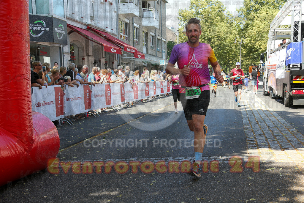 250621_1204_EX1_4779 | Sportfotografie im Rhein-Sieg Kreis, Köln, Bonn, NRW, Rheinland Pfalz, Hessen, etc. Unser Tätigkeitsfeld umfasst den Laufsport vom Volkslauf über den Marathon, Duathlon, Triathon bis zum Ultralauf wie Kölnpfad Ultra oder Schindertrail.