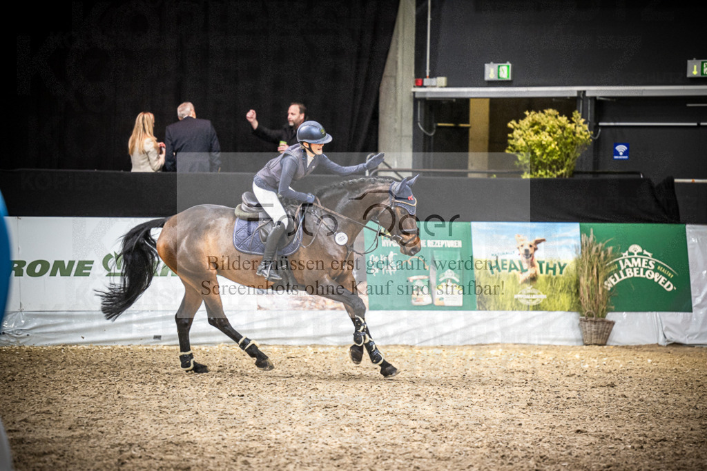 DOS_2435 | Entdecke hochwertige Reitturnierfotos von Foto Oger. Professionell, emotional und authentisch – jetzt Lieblingsmomente im Shop bestellen.Deutschlandweite Turnierfotografie. - Realisiert mit Pictrs.com
