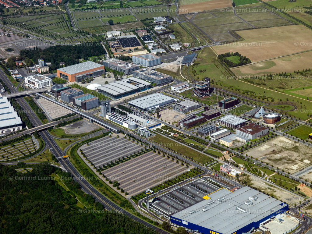 2787004 | LAATZEN 02.06.2020 Ausstellungsgelände und Messehallen der " Messegelände Hannover " in Laatzen im Bundesland Niedersachsen, Deutschland. Weiterführende Informationen bei: Deutsche Messe. // Exhibition grounds and exhibition halls of the " Messegelaende Hannover " in Laatzen in the state Lower Saxony, Germany. Further information at: Deutsche Messe. Foto: Gerhard Launer