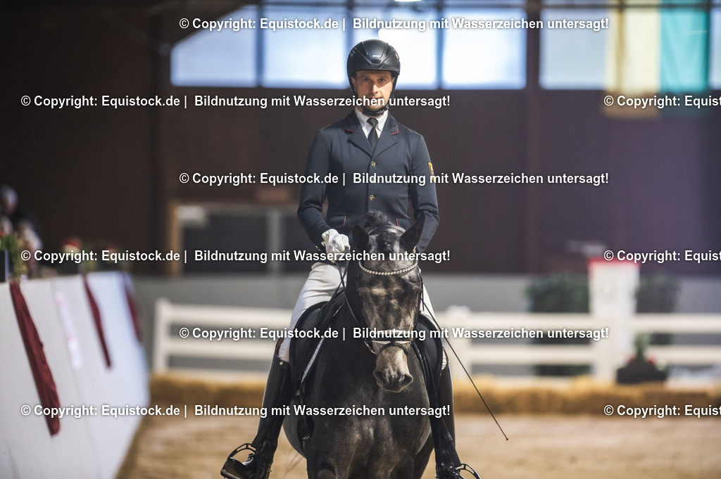 20240302_Hengstvorstellung_Marbach_TOMsPiC_0164 | equistock