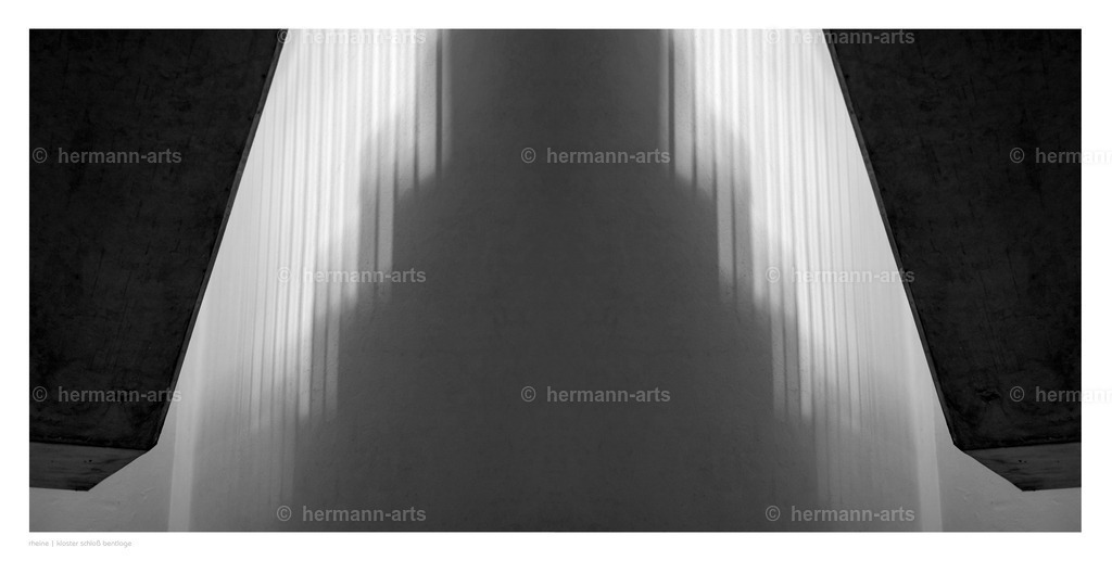 Hermann-Arts_Spiegelbilder_003 | Photo Foto Kunst Art schwarzweiss Bilder Rheine Münster Berlin Blumen 