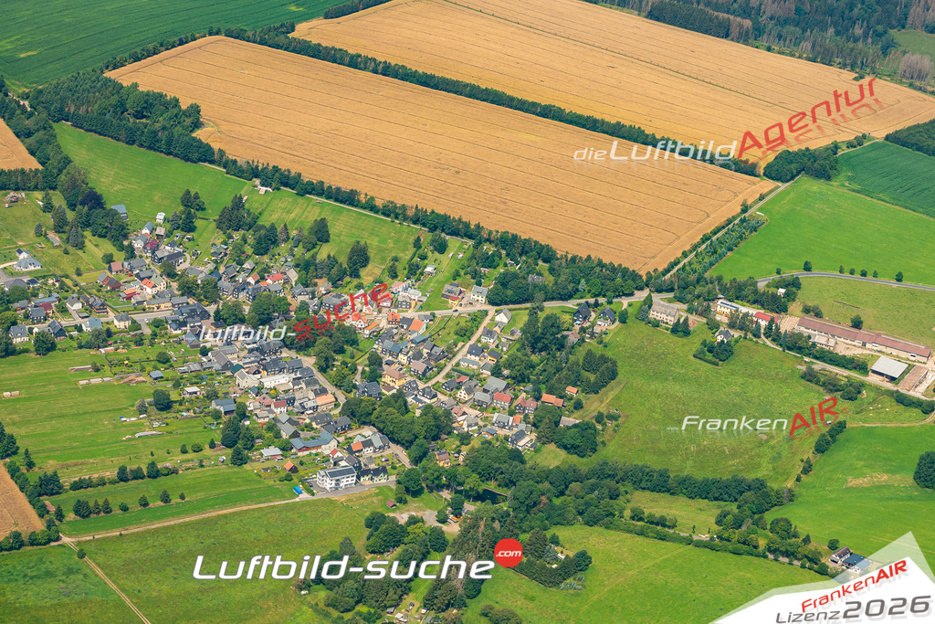 Das Luftbild zeigt : Dröbischau Königsee - Die Luftaufnahme wurde 2024 vom UL-Flugzeug aus erstellt ( keine Drohne ) - Hochauflösende Luftaufnahme - Für grossformatige Ausdrucke geeignet. Die Geschenkidee !Mit Lizenz und Bildrechte bestellbar