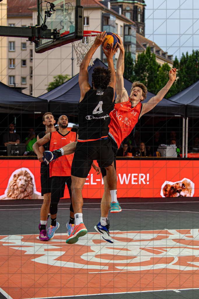 DIE FINALS 2025 | Dt. Meisterschaft 3x3   | Finale: Skyliners (orange) vs. Hannover (black) //  02.08.25: DIE FINALS 2025 | Dt. Meisterschaft 3x3   / Dresden / Deutschland  //   CREDIT:www.bullenfotos.de, Martin König, Hörner Weg 40, D-49078 Osnabrück, +4917663732967 // Nutzung und Weitergabe nur zu den vereinbarten Zwecken. Presseanfragen an Ersteller. Alle Rechte beim Ersteller. Honorierung nach MFM. - Realisiert mit Pictrs.com