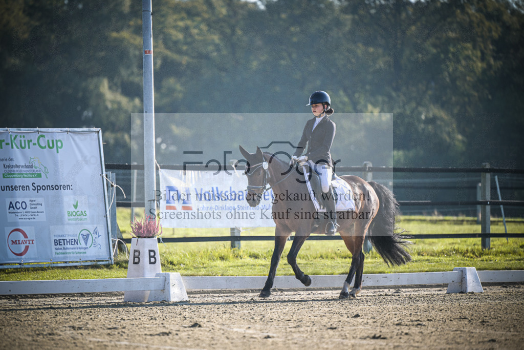 DOS_0702 | Entdecke hochwertige Reitturnierfotos von Foto Oger. Professionell, emotional und authentisch – jetzt Lieblingsmomente im Shop bestellen.Deutschlandweite Turnierfotografie. - Realisiert mit Pictrs.com