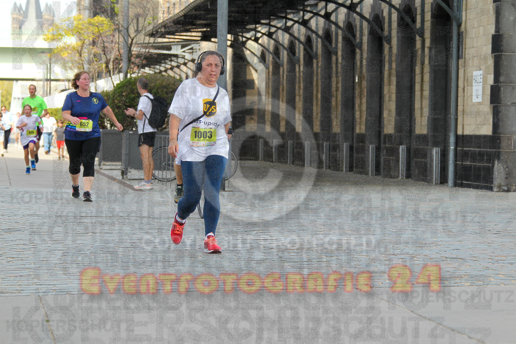 250920_1342_EV4_6506 | Sportfotografie im Rhein-Sieg Kreis, Köln, Bonn, NRW, Rheinland Pfalz, Hessen, etc. Unser Tätigkeitsfeld umfasst den Laufsport vom Volkslauf über den Marathon, Duathlon, Triathon bis zum Ultralauf wie Kölnpfad Ultra oder Schindertrail.