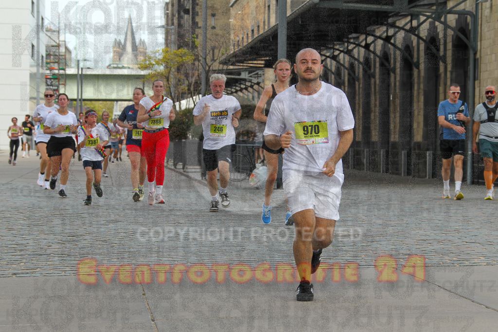 250920_1329_EV4_5752 | Sportfotografie im Rhein-Sieg Kreis, Köln, Bonn, NRW, Rheinland Pfalz, Hessen, etc. Unser Tätigkeitsfeld umfasst den Laufsport vom Volkslauf über den Marathon, Duathlon, Triathon bis zum Ultralauf wie Kölnpfad Ultra oder Schindertrail.